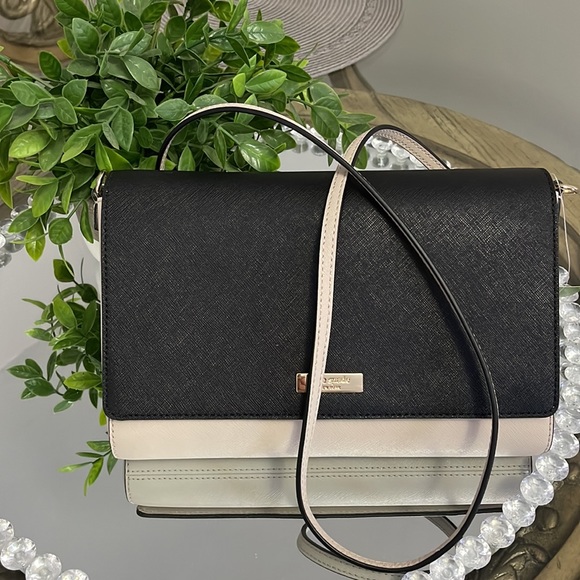 kate spade Handbags - Kate Spade two tones crossbody